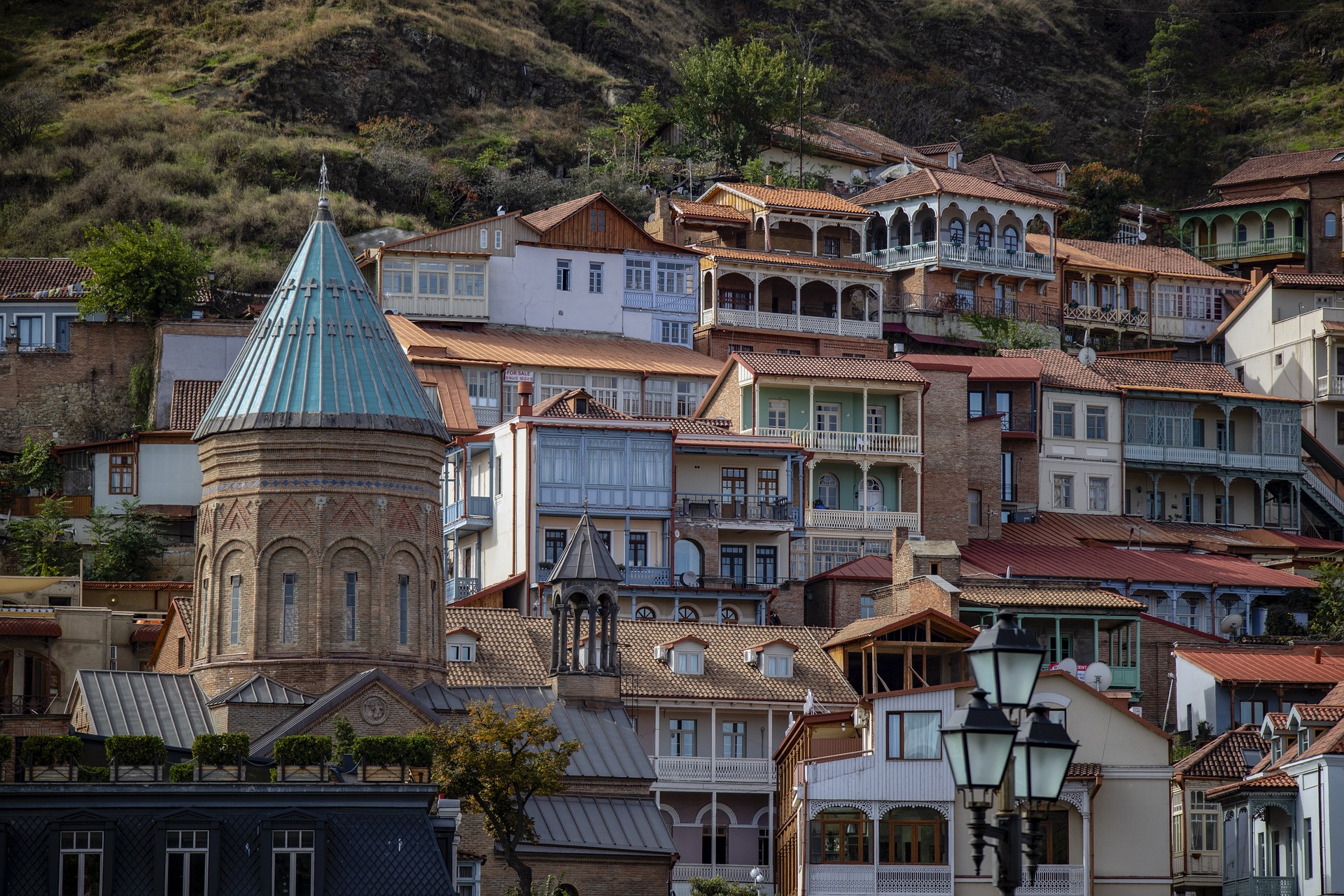 Explore Caucasus!